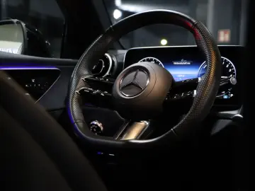 MERCEDES-BENZ GLC 300 de 4M AMG-LINE   PANORAMA   LA&hellip;