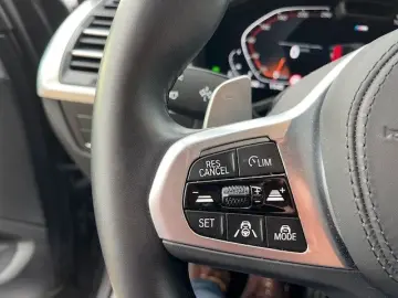 BMW X4 xDrive 30 d M Sport Driving Professional