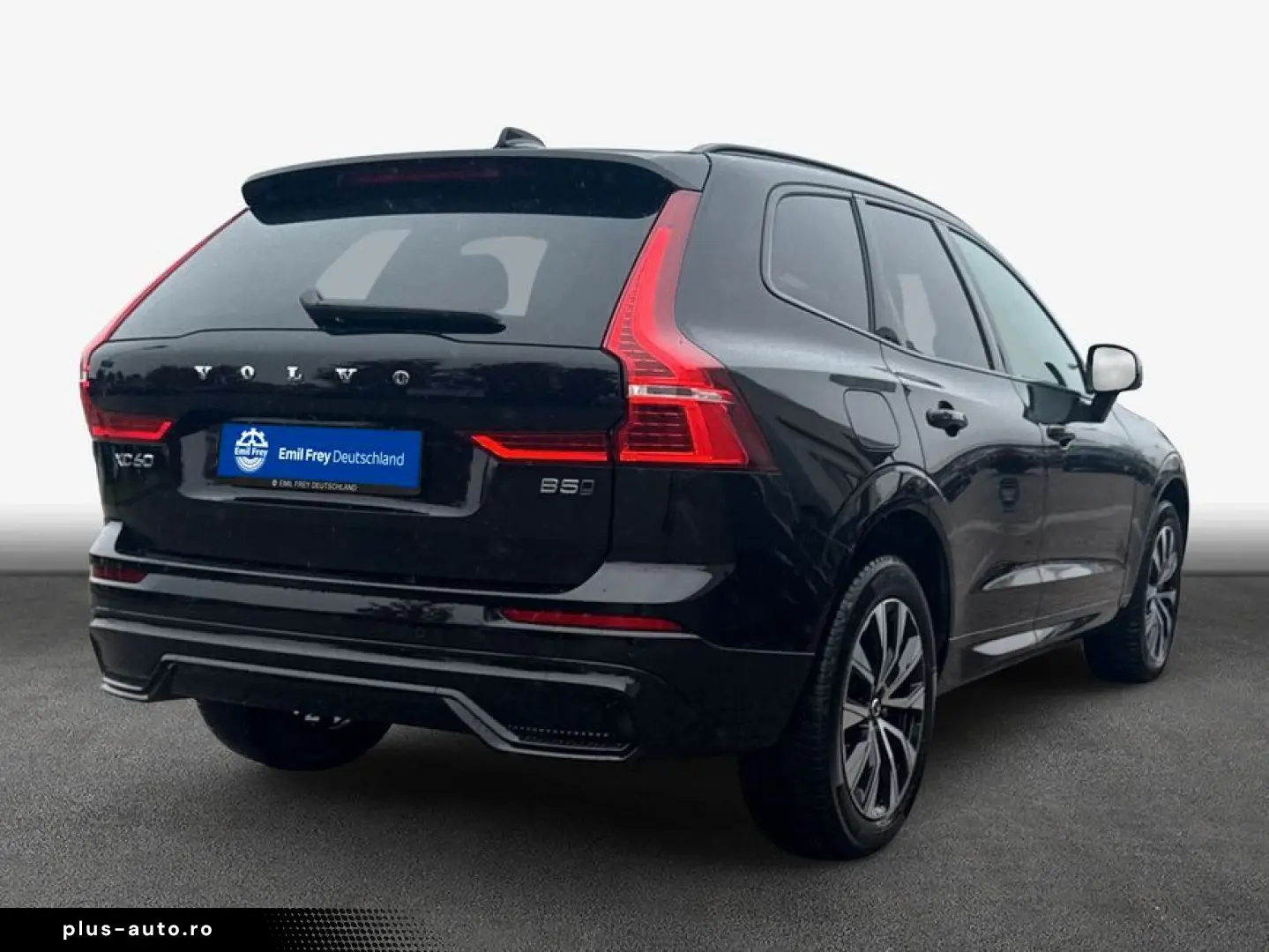 VOLVO XC60 B5 B AWD Plus Dark AHK FIS MET