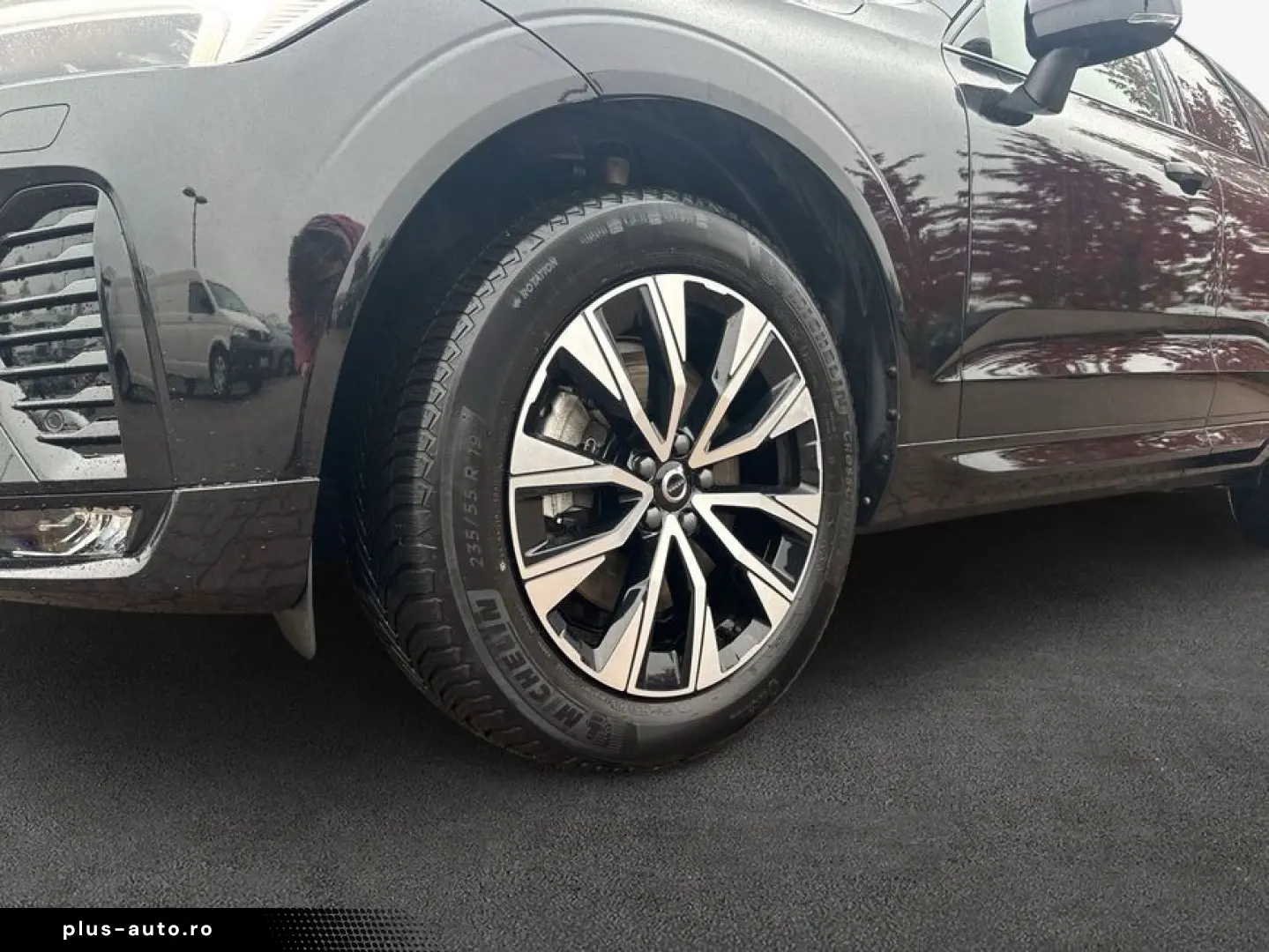 VOLVO XC60 B5 B AWD Plus Dark AHK FIS MET