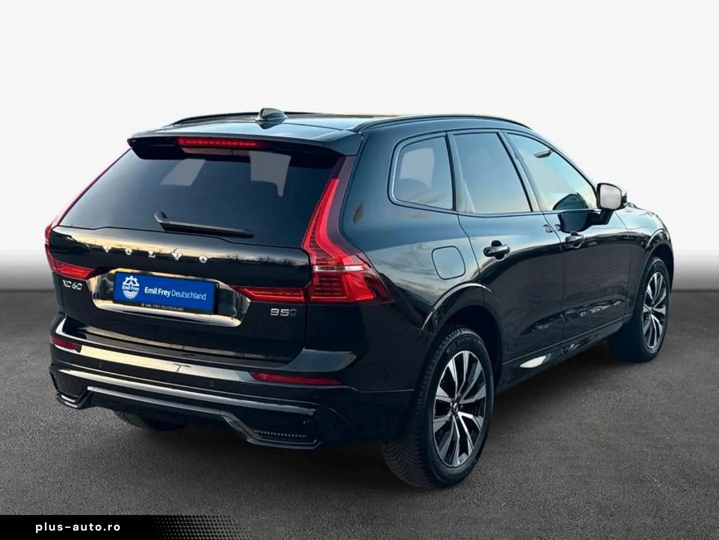VOLVO XC60 B5 B AWD Plus Dark