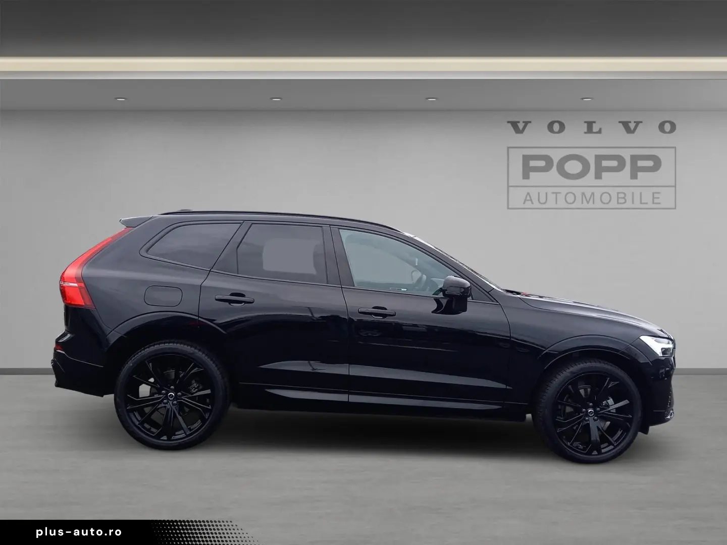 VOLVO XC60 B5 AWD Plus Black Edition ACC FHZ H&K LHZ