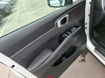 KIA SORENTO 2.2D AW Platinum