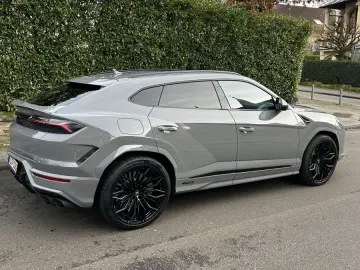 LAMBORGHINI   Urus 4.0 V8 PHEV SE