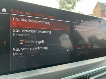 BMW X4 xDrive20d M SPORT   HUD   Harman Kardon   Liv