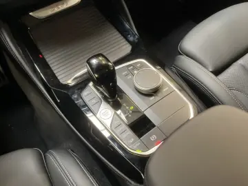 BMW X4 xDrive20d M Sport AHK Pano Head-Up 20 LMR