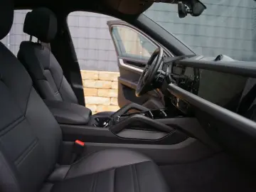 Porsche Cayenne Coupe E-Hybrid  AHK P-DISPLAY BOSE