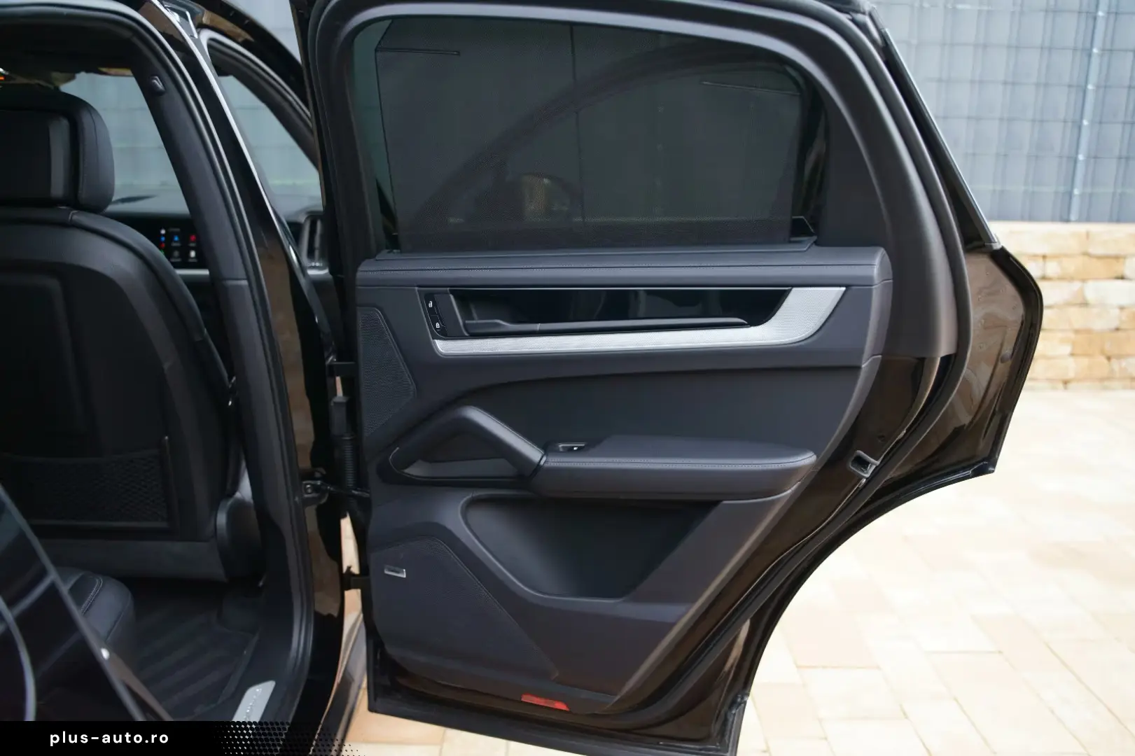 Porsche Cayenne Coupe E-Hybrid  AHK P-DISPLAY BOSE