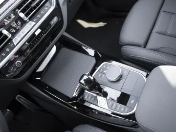 BMW X3 xDrive20d M Sportpaket. Neupreis EUR 81.910.-