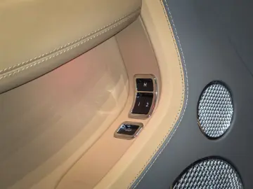 BENTLEY Continental GT Azure   erste Hand