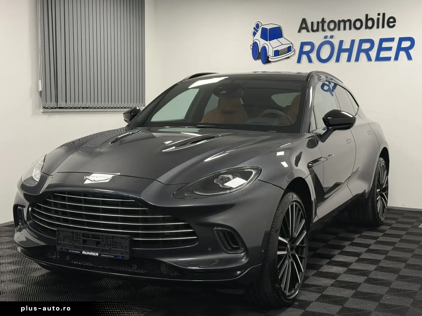 ASTON MARTIN DBX 4.0 V8 Xenon Grey-Signature Metalli&hellip;