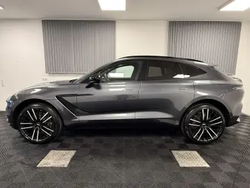 ASTON MARTIN DBX 4.0 V8 Xenon Grey-Signature Metalli&hellip;