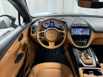 ASTON MARTIN DBX 4.0 V8 Xenon Grey-Signature Metalli&hellip;