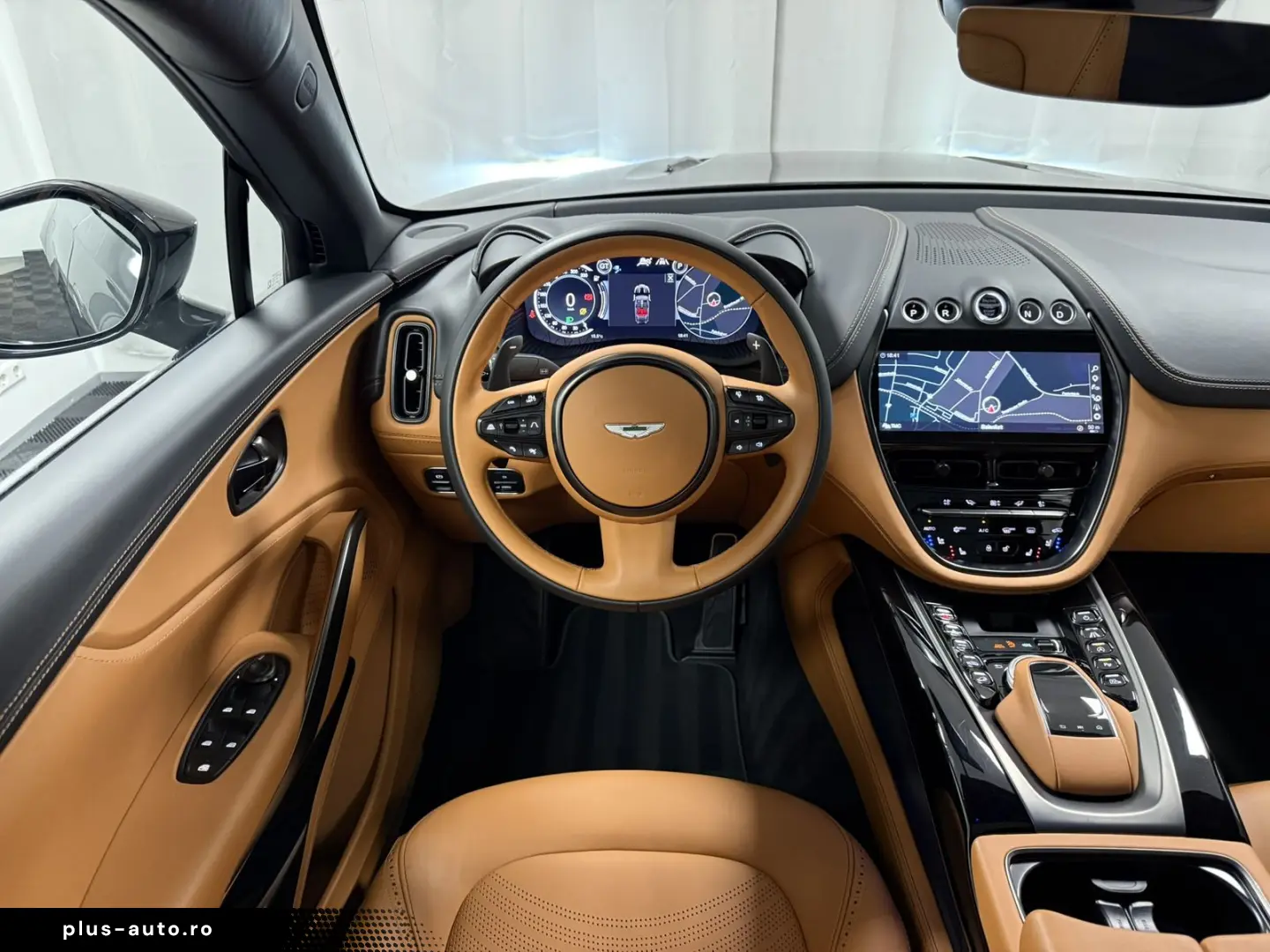 ASTON MARTIN DBX 4.0 V8 Xenon Grey-Signature Metalli&hellip;