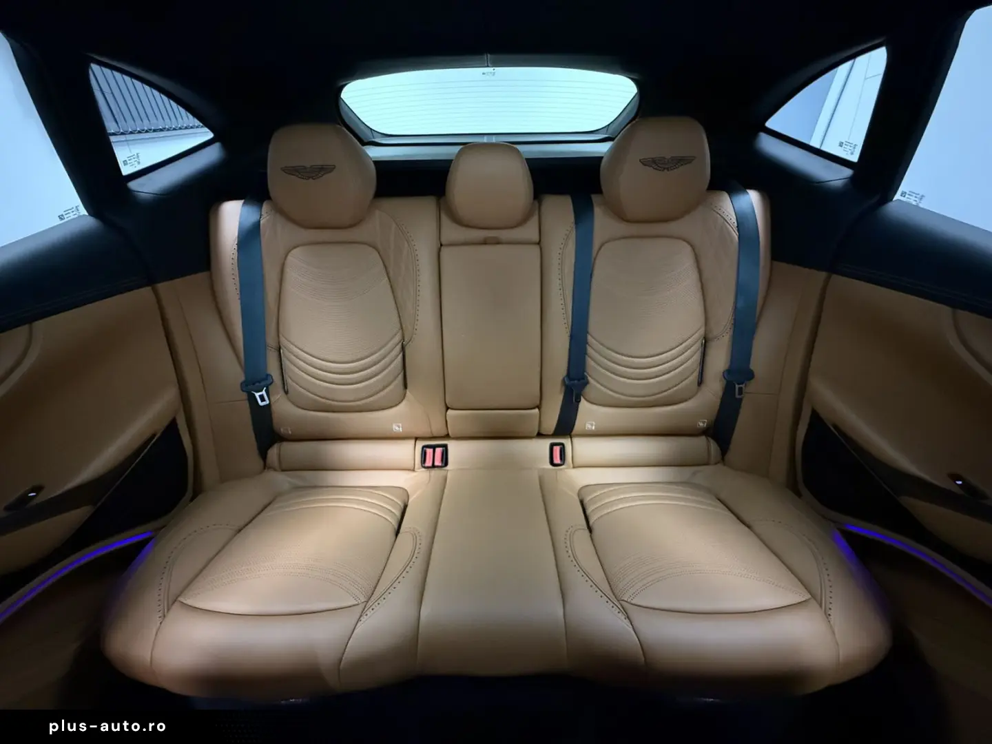 ASTON MARTIN DBX 4.0 V8 Xenon Grey-Signature Metalli&hellip;