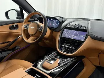 ASTON MARTIN DBX 4.0 V8 Xenon Grey-Signature Metalli&hellip;