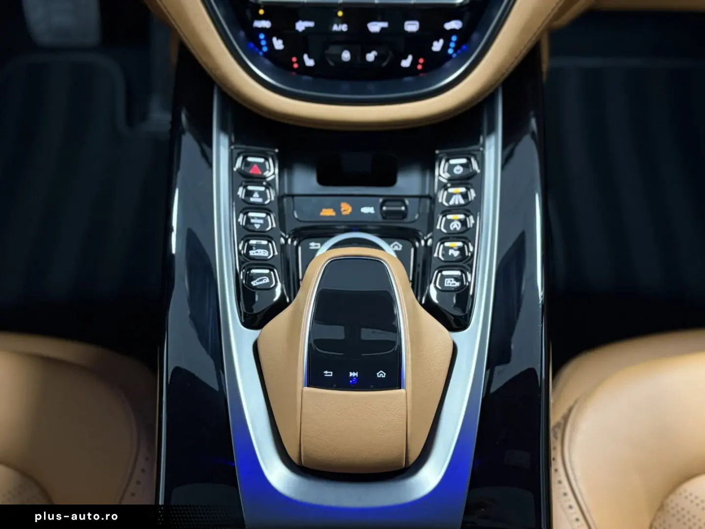 ASTON MARTIN DBX 4.0 V8 Xenon Grey-Signature Metalli&hellip;