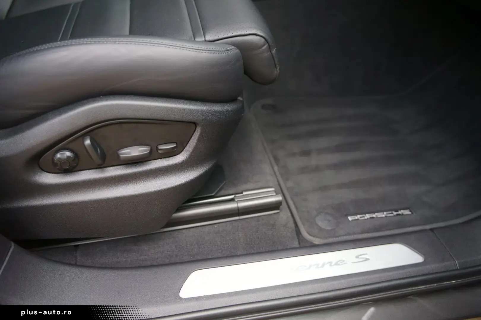 Porsche Cayenne Coupe S E-Hybrid  HLA HEAD-UP INNO