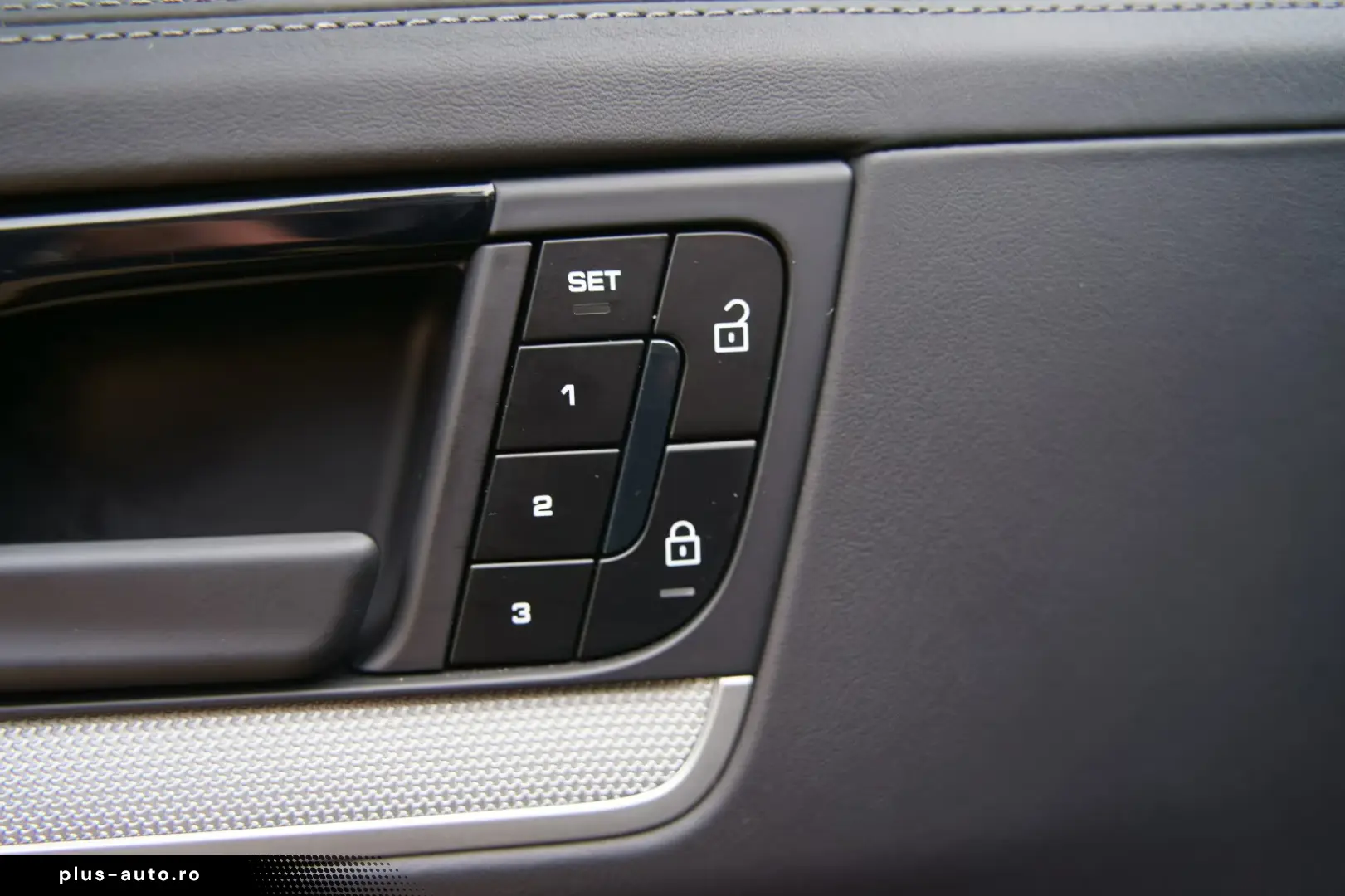 Porsche Cayenne Coupe S E-Hybrid  HLA HEAD-UP INNO