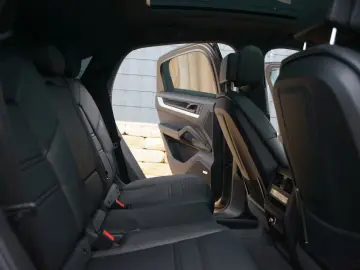 Porsche Cayenne Coupe S E-Hybrid  HLA HEAD-UP INNO