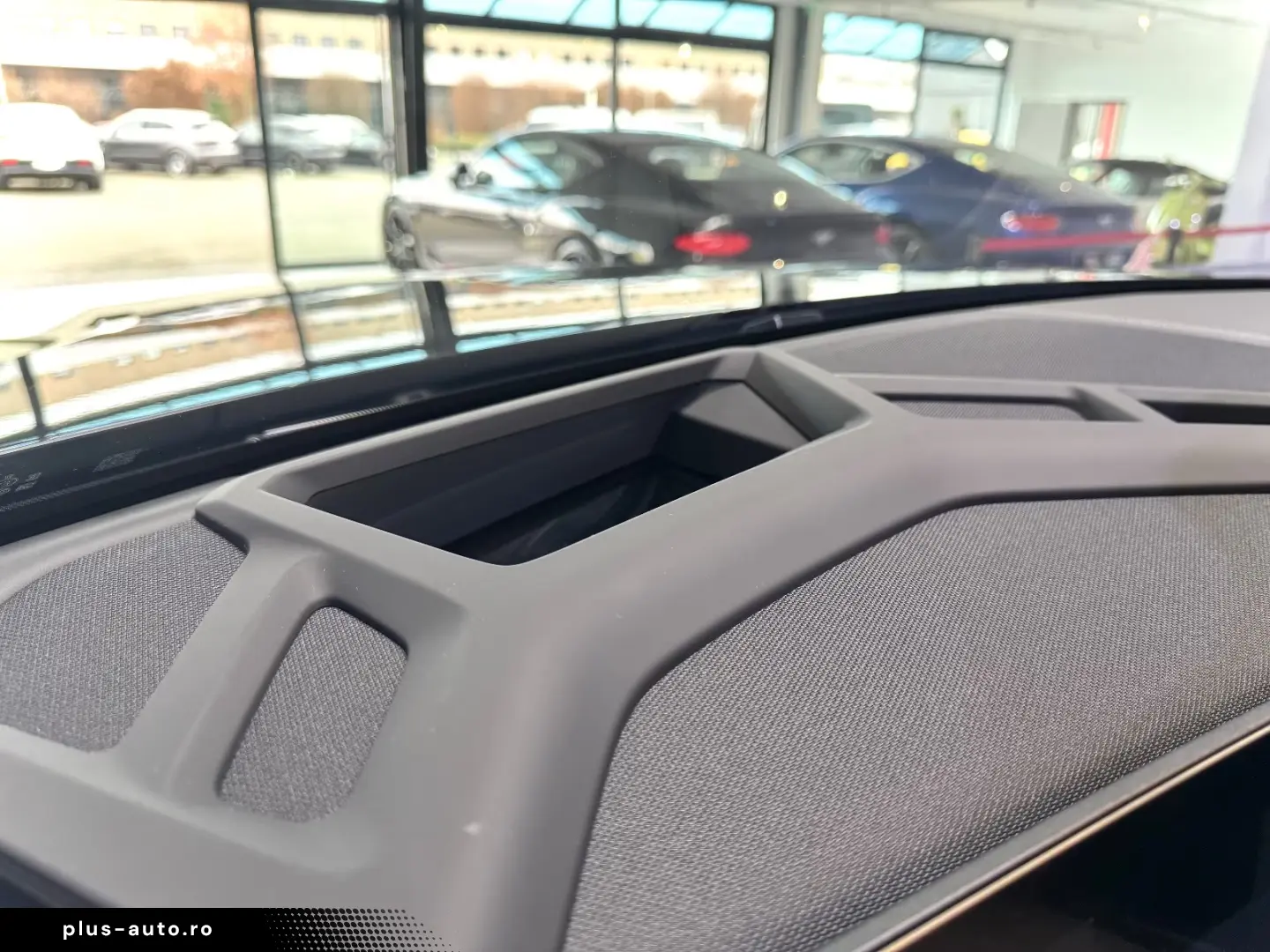 BMW XM 4.4 EXKLUSIV NIGHTGOLD BOWERS