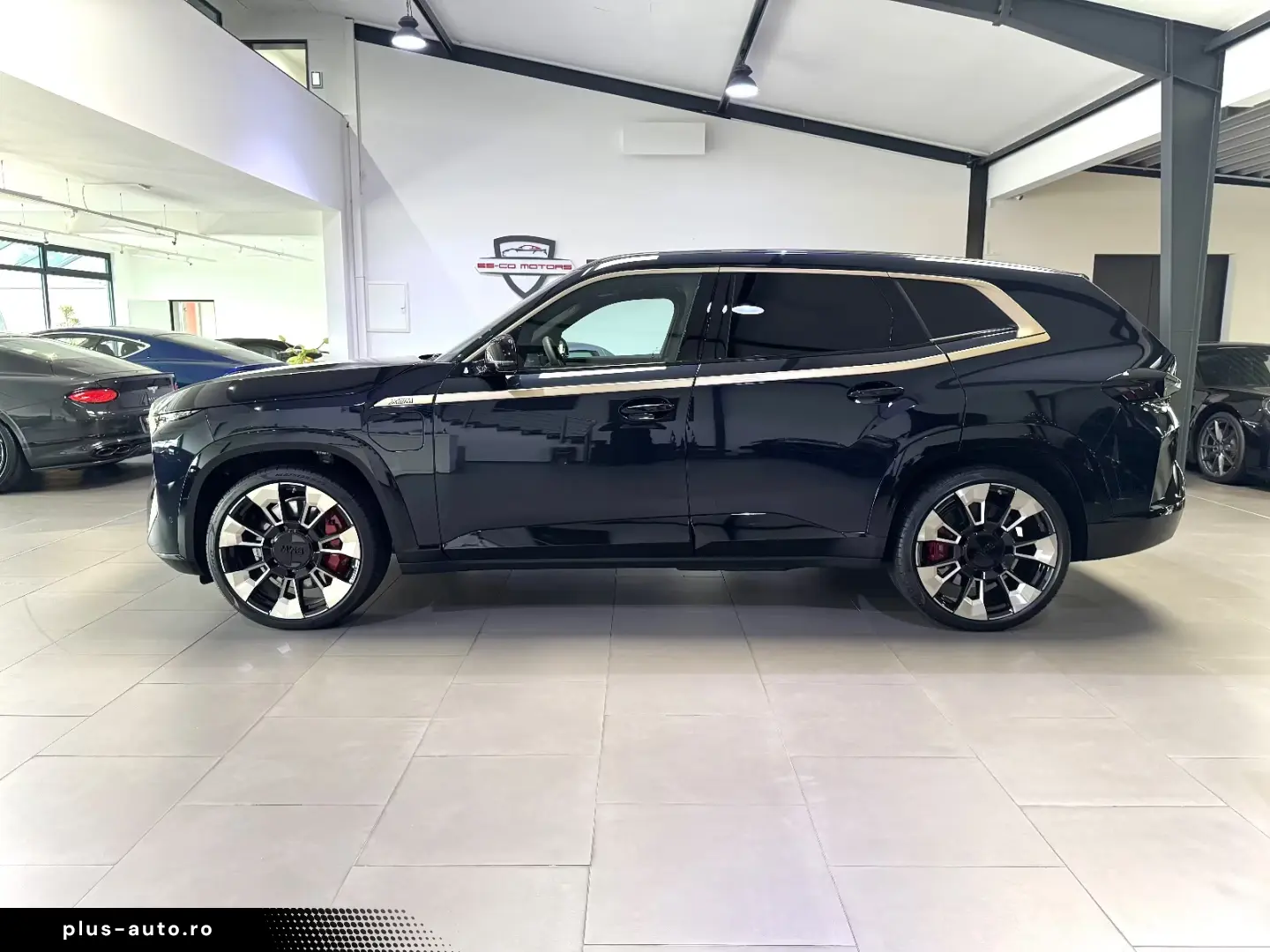 BMW XM 4.4 EXKLUSIV NIGHTGOLD BOWERS