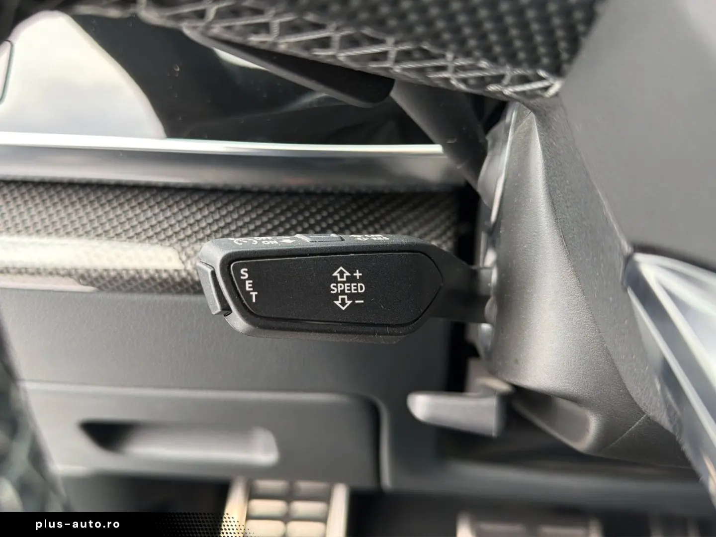 AUDI Q8 50 TDI quattro s line HD-Matrix B&O Valcona