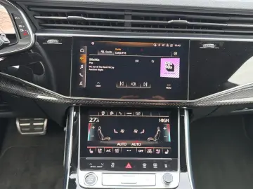 AUDI Q8 50 TDI quattro s line HD-Matrix B&O Valcona