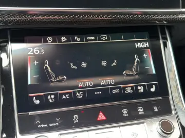 AUDI Q8 50 TDI quattro s line HD-Matrix B&O Valcona
