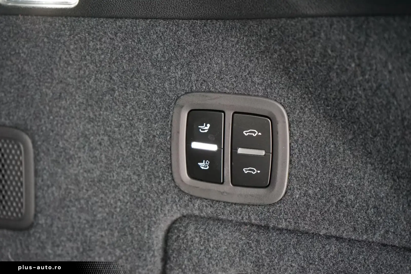 Porsche Cayenne Coupe E-Hybrid Chalk P-Display HUD Towbar