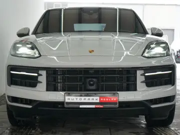 Porsche Cayenne Coupe E-Hybrid Chalk P-Display HUD Towbar