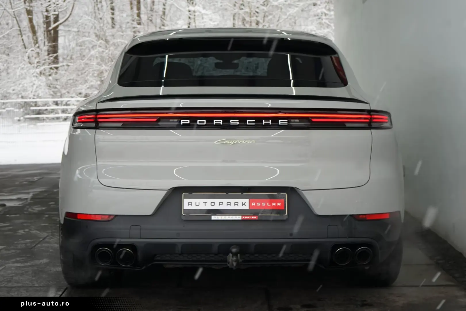 Porsche Cayenne Coupe E-Hybrid Chalk P-Display HUD Towbar