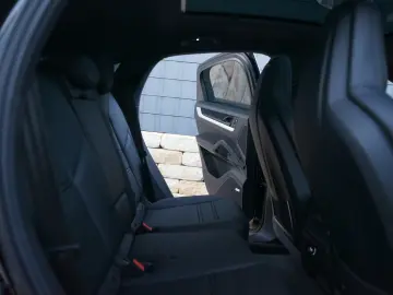 Porsche Cayenne Coupe E-Hybrid SportDesign P-Display