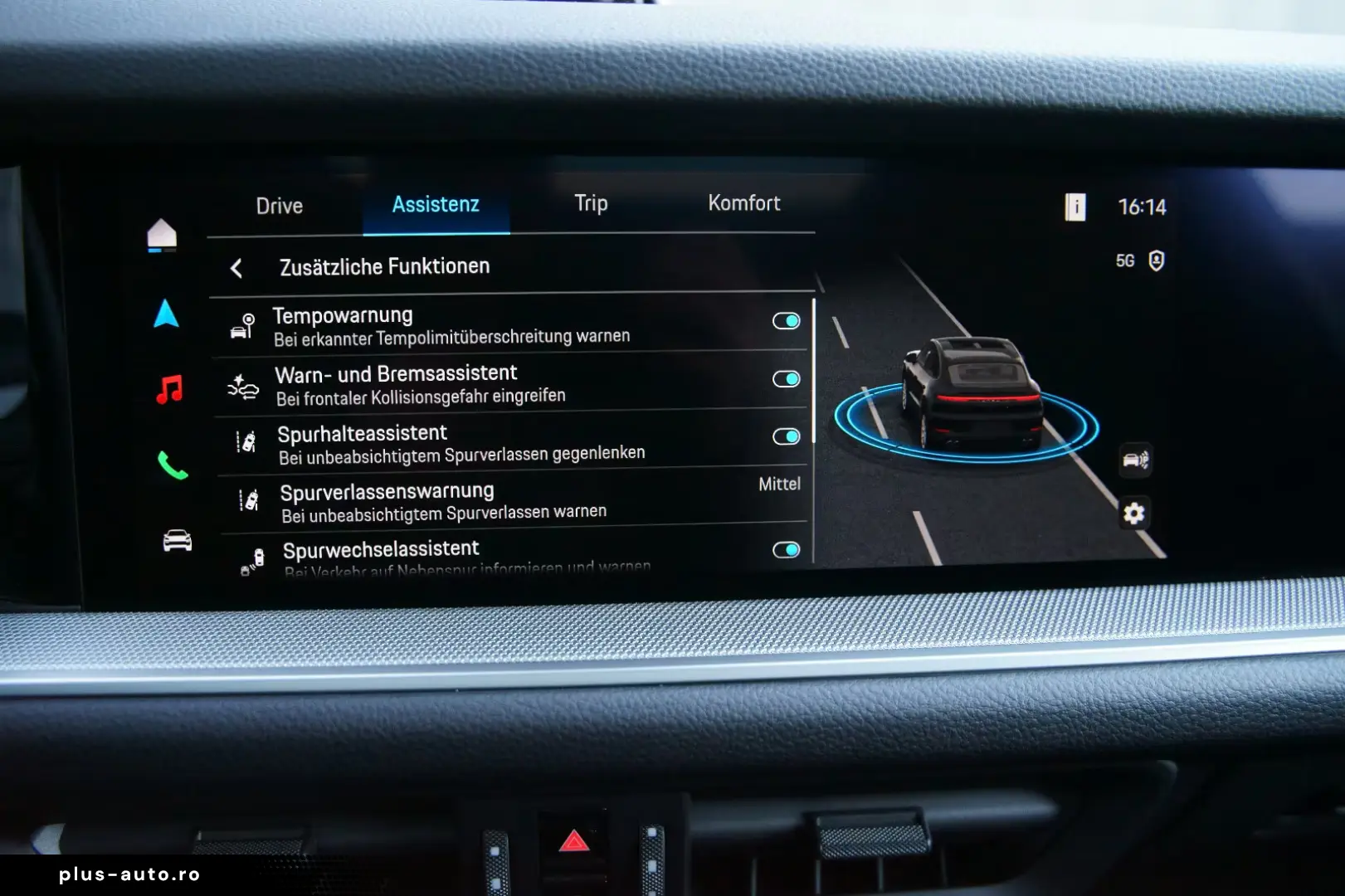 Porsche Cayenne Coupe E-Hybrid SportDesign P-Display