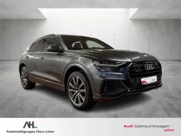 AUDI Q8 55 TFSIe S line quattro Tiptronic HD-Matrix A