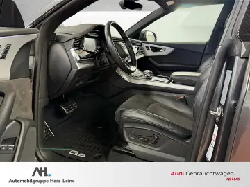 AUDI Q8 55 TFSIe S line quattro Tiptronic HD-Matrix A
