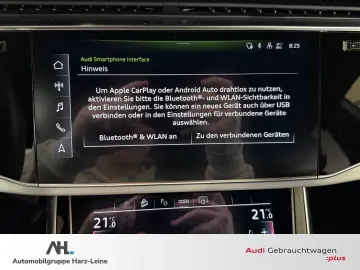 AUDI Q8 55 TFSIe S line quattro Tiptronic HD-Matrix A