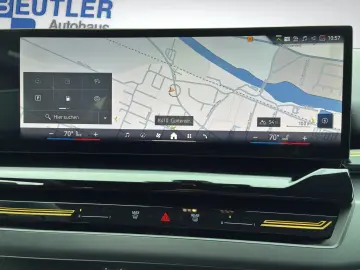 BMW 520d Limousine aLED eSitze 360 Kam HUD