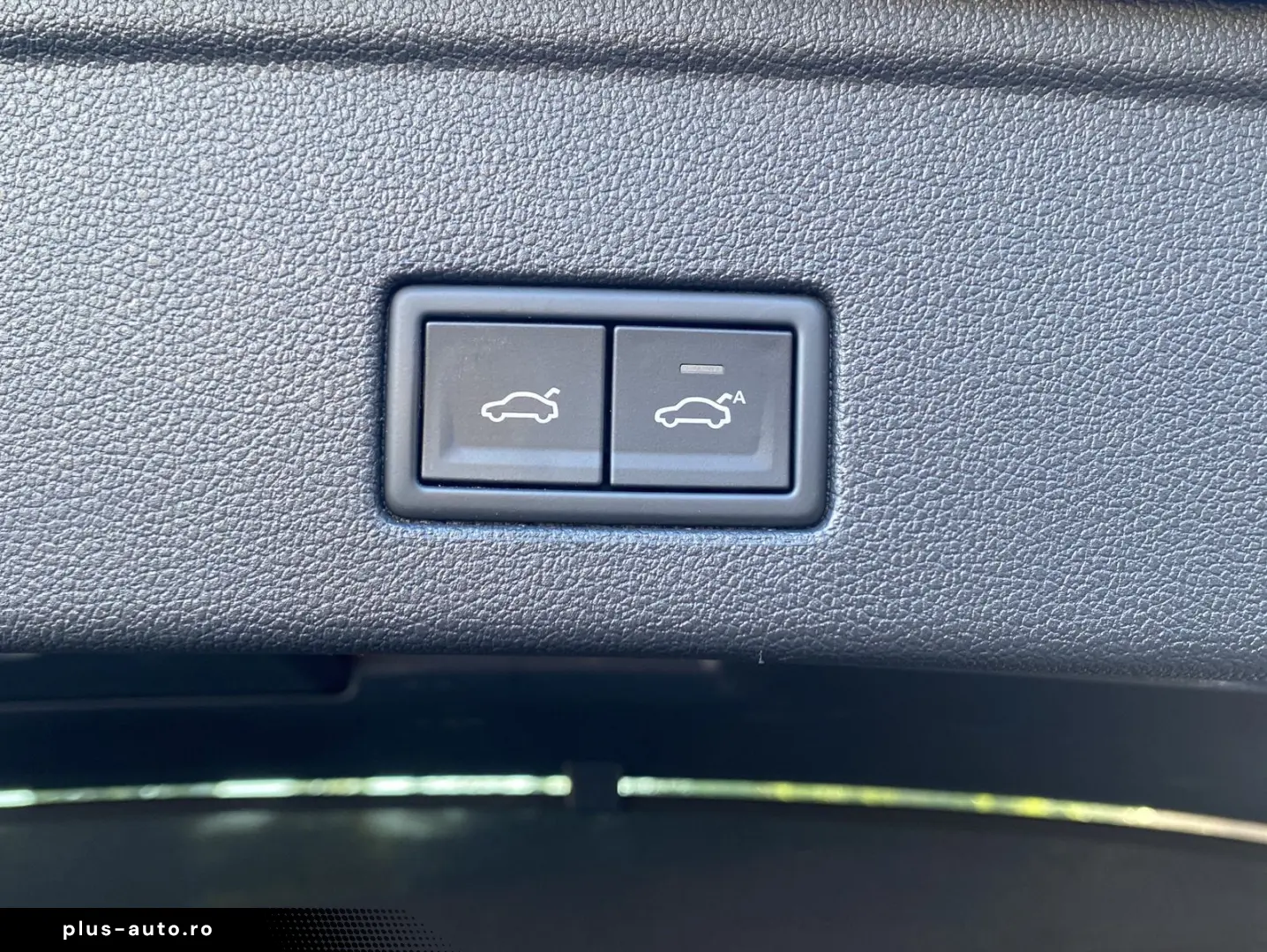 VW Touareg 3.0 TSI 4Motion R-Line Stdhzg AHK ACC