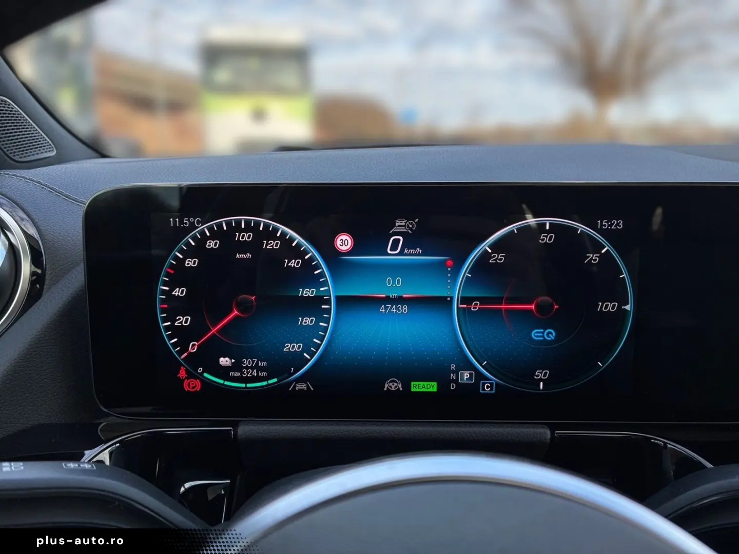 MERCEDES-BENZ EQA 250 AMG Pano HUD Kam LenkHz Distro&hellip;