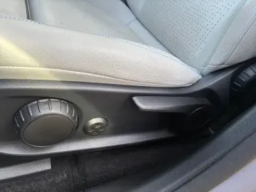 MERCEDES-BENZ EQA 250 AMG Pano HUD Kam LenkHz Distro&hellip;