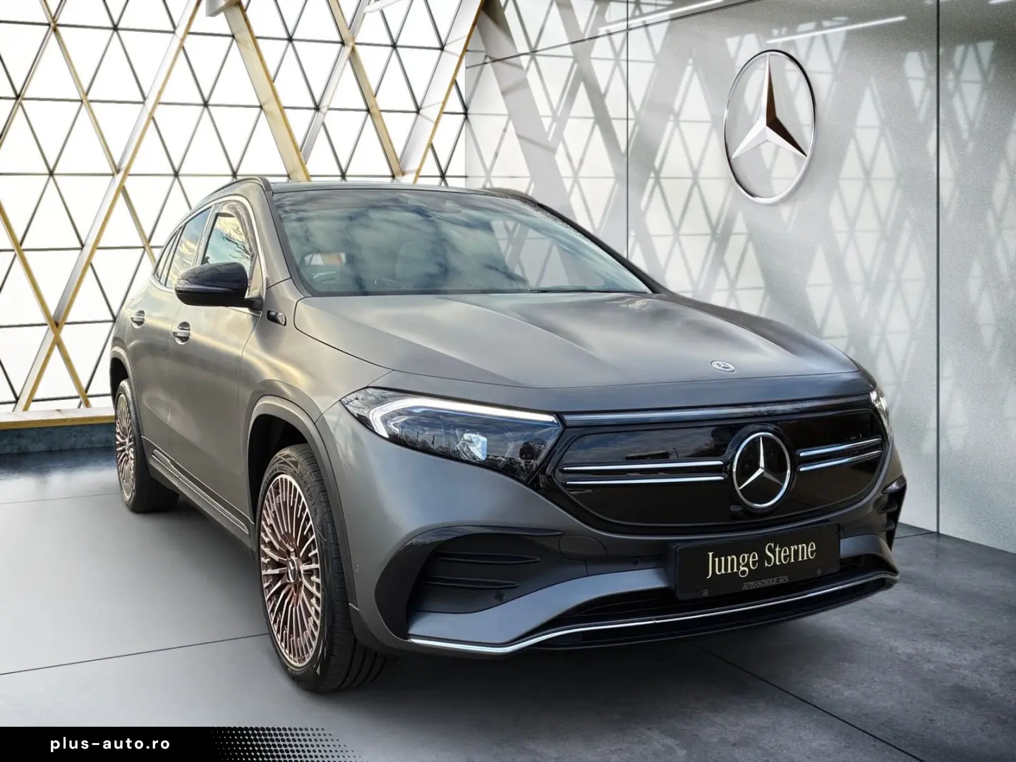 MERCEDES-BENZ EQA 250 AMG Pano HUD Kam LenkHz Distro&hellip;