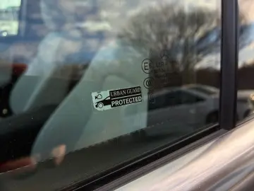 MERCEDES-BENZ EQA 250 AMG Pano HUD Kam LenkHz Distro&hellip;