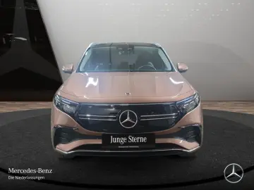 MERCEDES-BENZ EQA 300 4M AMG Adv  Pano AHK Fahrass LED 360