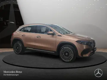 MERCEDES-BENZ EQA 300 4M AMG Adv  Pano AHK Fahrass LED 360