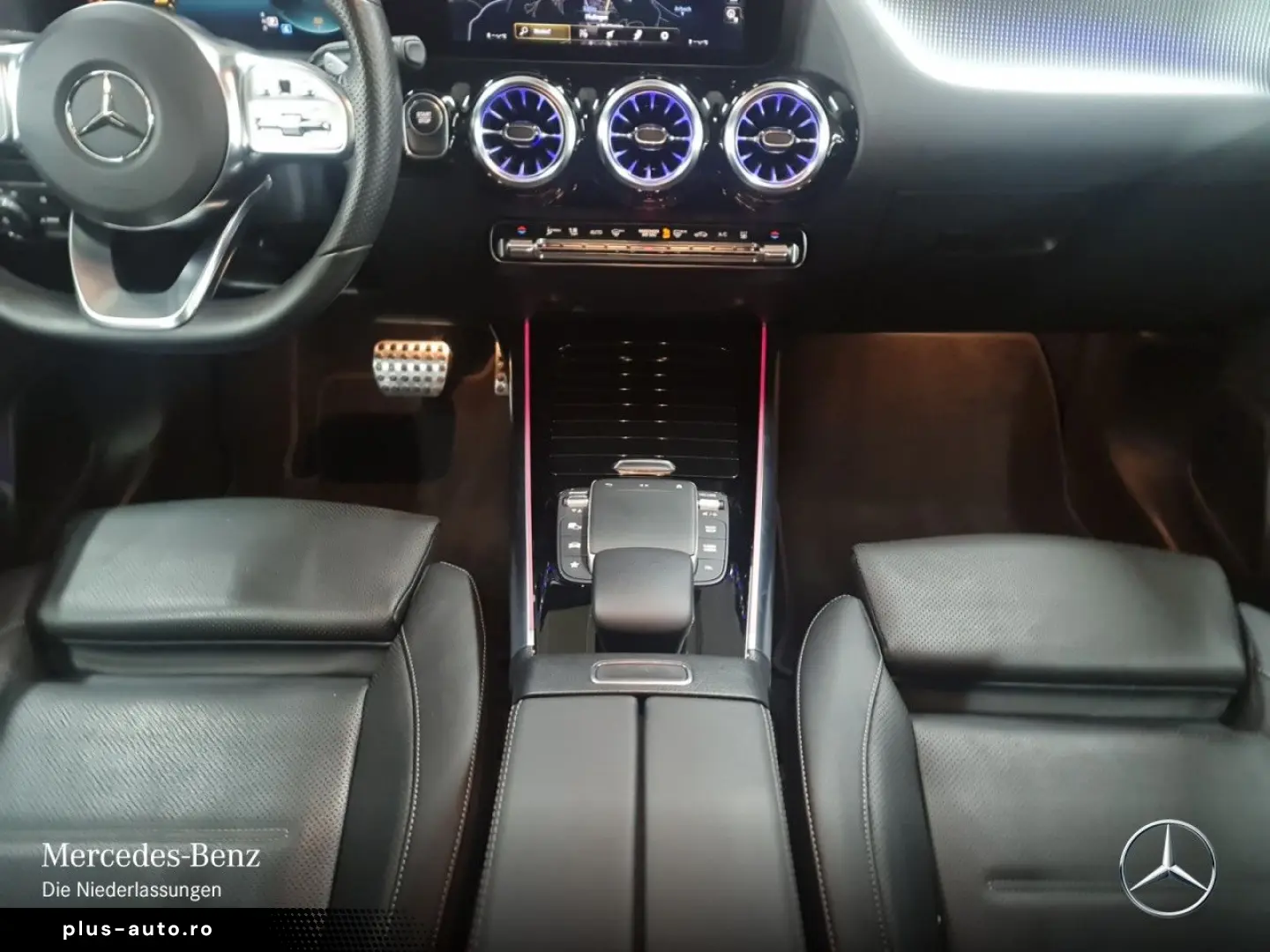 MERCEDES-BENZ EQA 300 4M AMG Adv  Pano AHK Fahrass LED 360