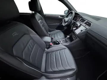VW Tiguan R-Line 2.0 TSI 4M DSG BLACK STYLE 360  MA
