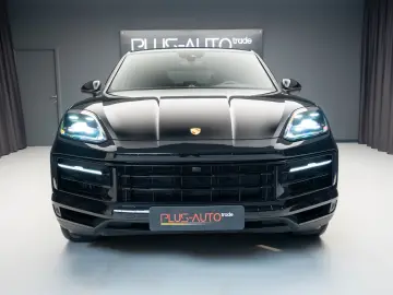 Porsche Cayenne E-HYBRID COUPE