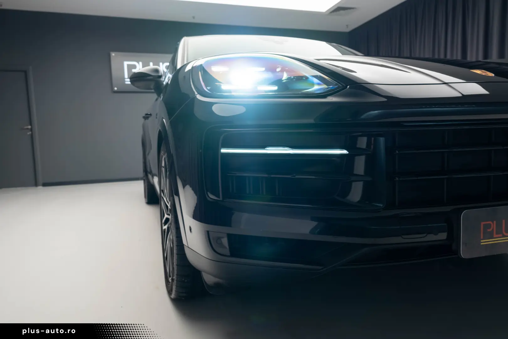 Porsche Cayenne E-HYBRID COUPE