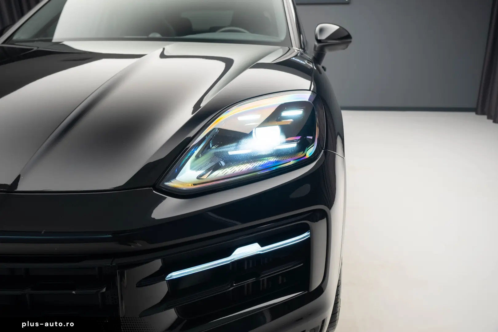 Porsche Cayenne E-HYBRID COUPE